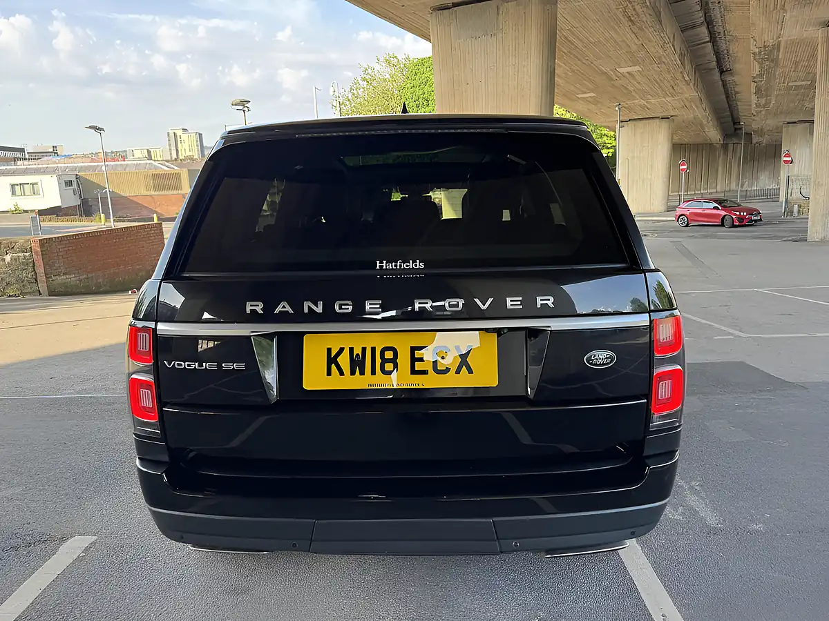 Used 2018 Land Rover Range Rover Vogue Se Black - Interior and Exterior details 15