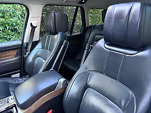 Used 2018 Land Rover Range Rover Vogue Se Black - Interior and Exterior details 17