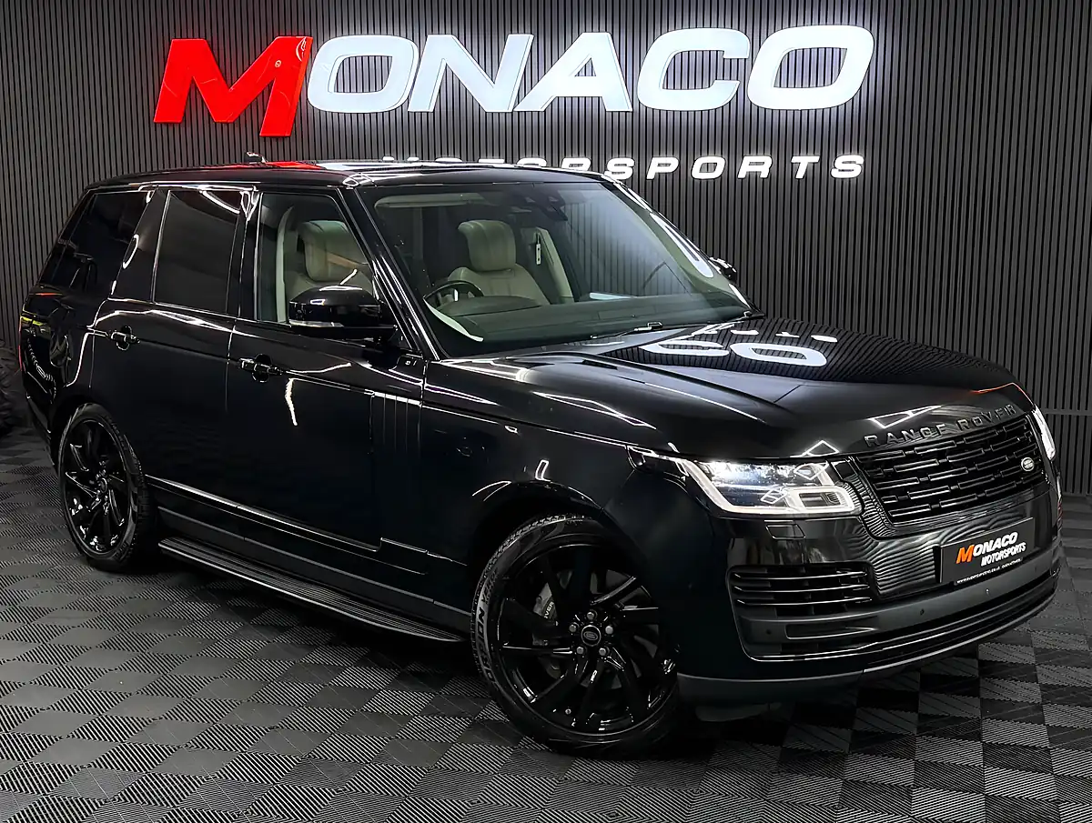 Used 2018 Land Rover Range Rover Vogue Se Black - Front View