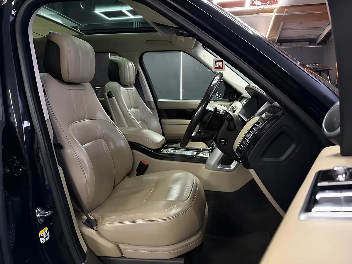 Used 2018 Land Rover Range Rover Vogue Se Black - Interior and Exterior details 10