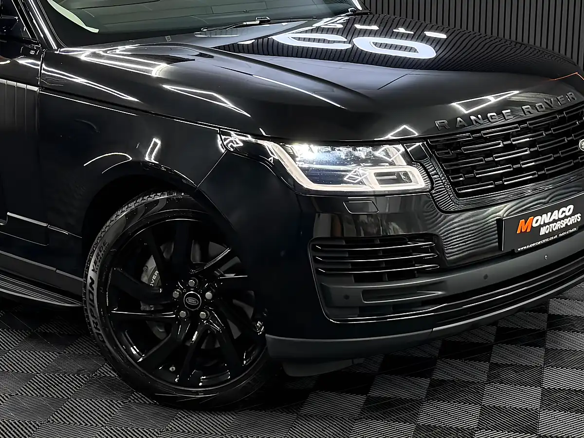 Used 2018 Land Rover Range Rover Vogue Se Black - Interior and Exterior details 2