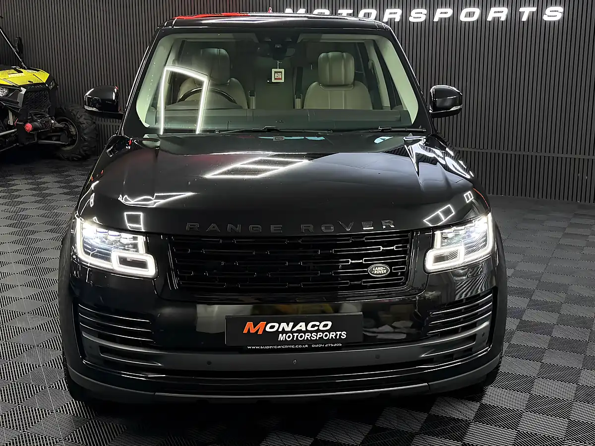 Used 2018 Land Rover Range Rover Vogue Se Black - Interior and Exterior details 3