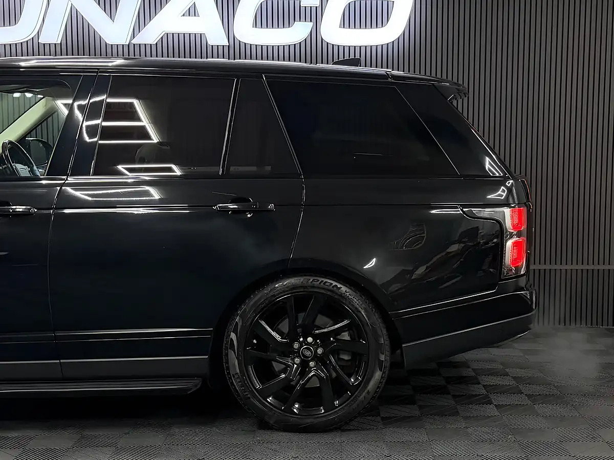 Used 2018 Land Rover Range Rover Vogue Se Black - Interior and Exterior details 5