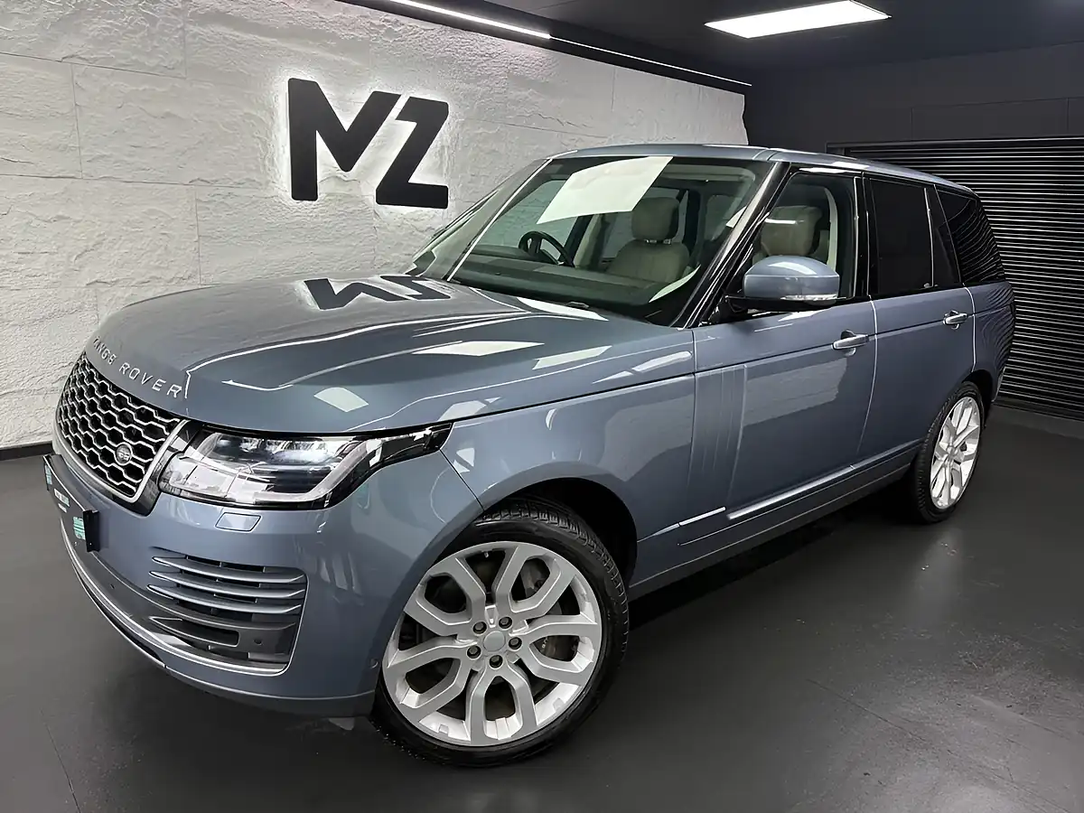 Used 2018 Land Rover Range Rover Vogue Se Blue - Front View