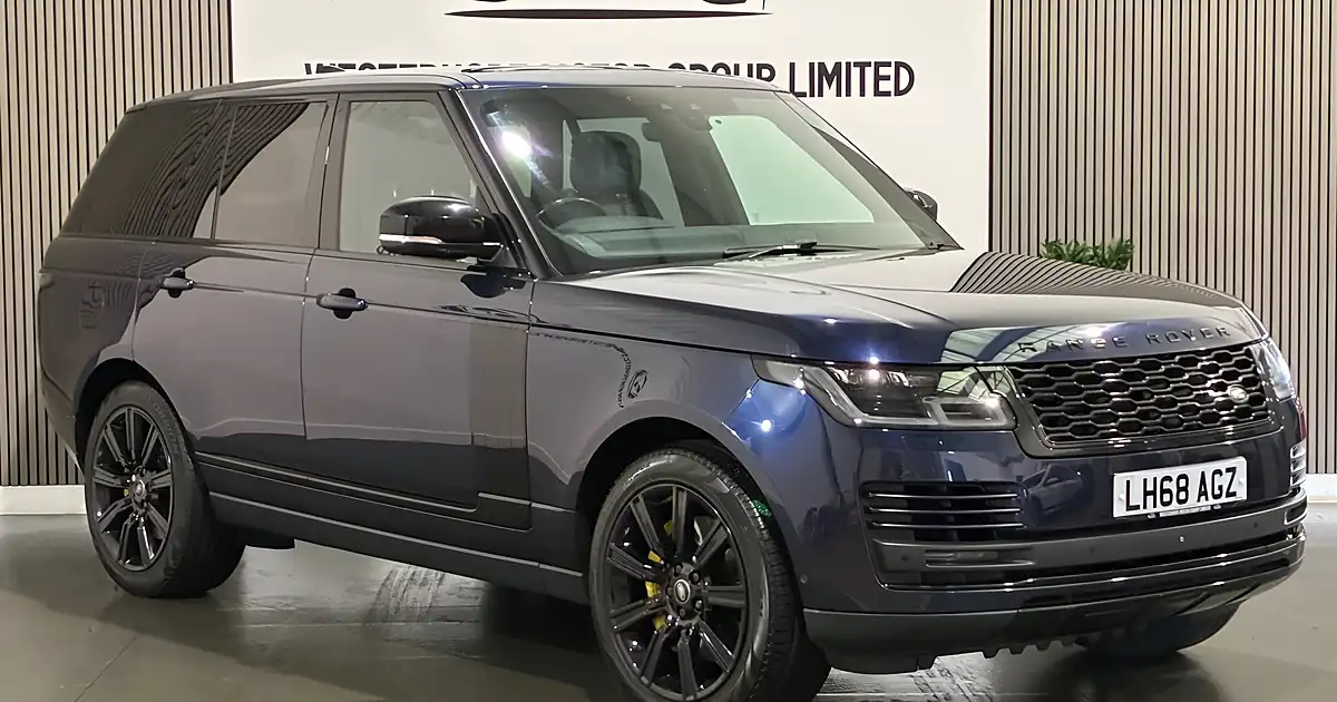 Used 2018 Land Rover Range Rover Vogue Se Blue - Front View