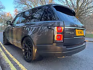 Used 2018 Land Rover Range Rover Vogue Se Grey - Interior and Exterior details 7