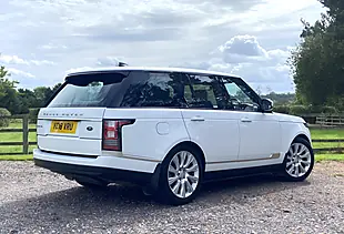 Used 2018 Land Rover Range Rover Vogue Se - Interior and Exterior details 10