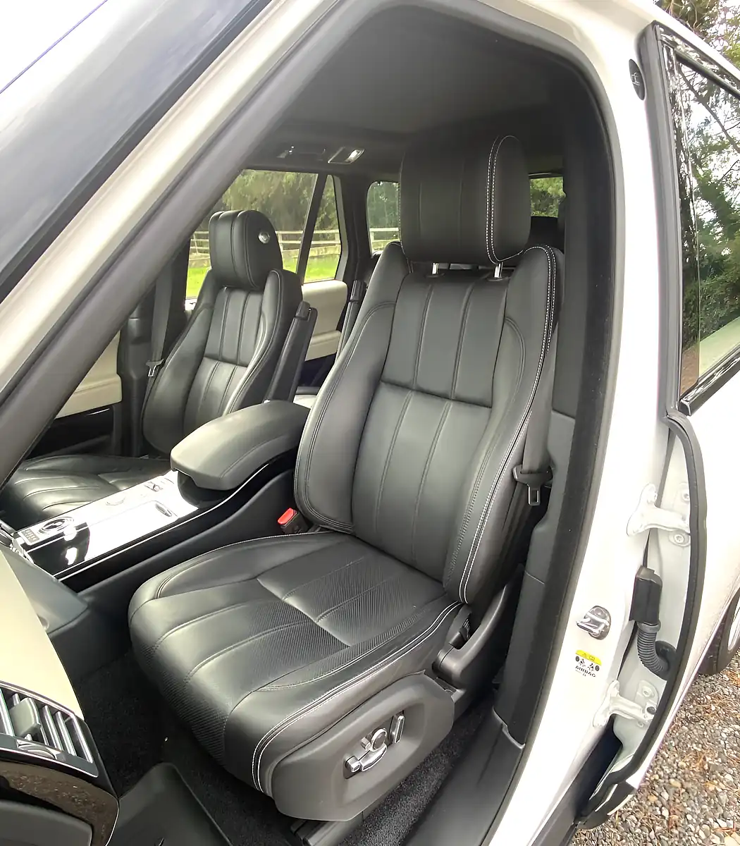 Used 2018 Land Rover Range Rover Vogue Se - Interior and Exterior details 16