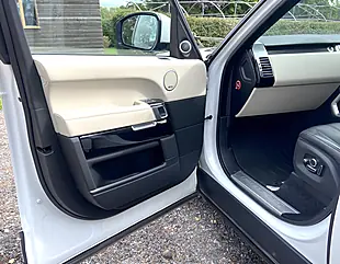 Used 2018 Land Rover Range Rover Vogue Se - Interior and Exterior details 17
