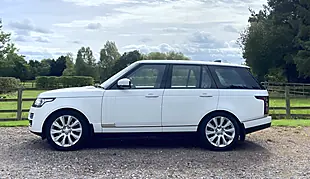 Used 2018 Land Rover Range Rover Vogue Se - Interior and Exterior details 4