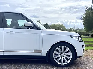 Used 2018 Land Rover Range Rover Vogue Se - Interior and Exterior details 6