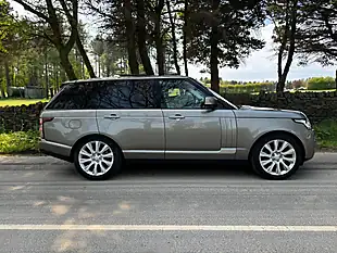 Used 2018 Land Rover Range Rover Vogue Se Silver - Interior and Exterior details 5