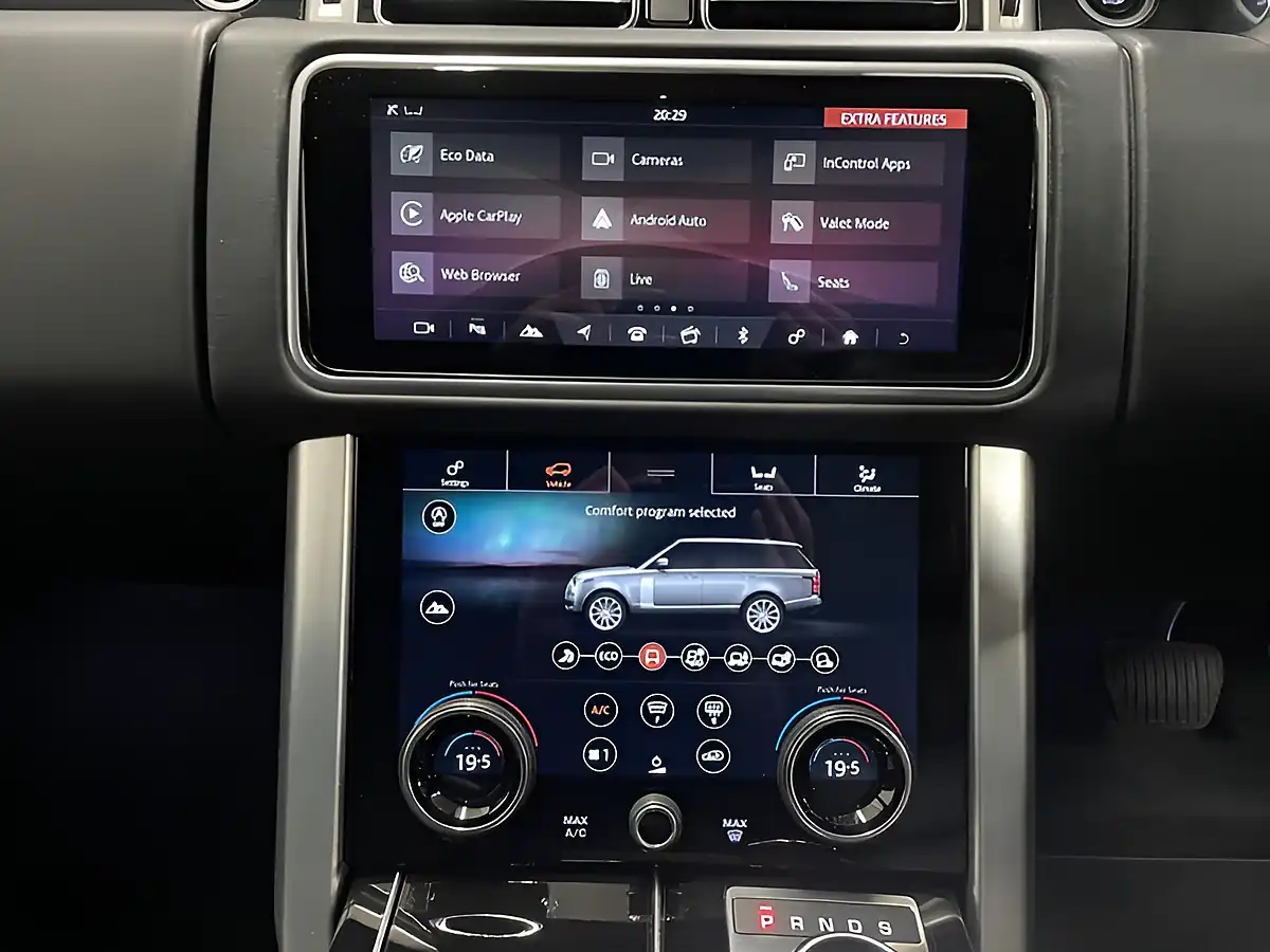 Used 2018 Land Rover Range Rover Vogue Silver - Interior and Exterior details 15