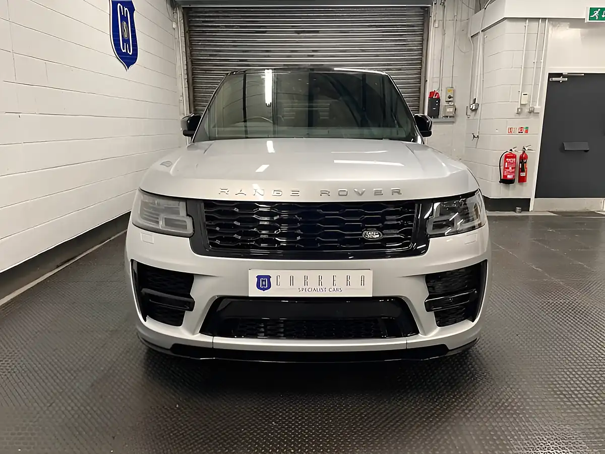 Used 2018 Land Rover Range Rover Vogue Silver - Interior and Exterior details 4