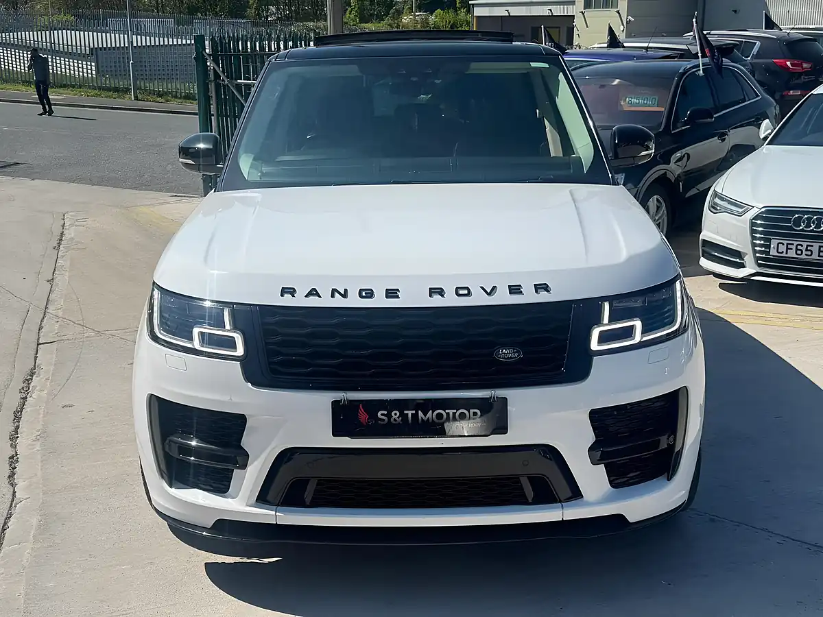 Used 2018 Land Rover Range Rover Vogue White - Interior and Exterior details 2