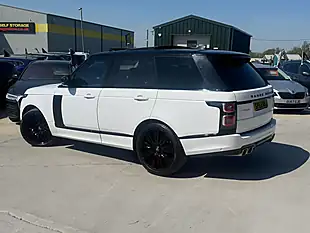 Used 2018 Land Rover Range Rover Vogue White - Interior and Exterior details 4