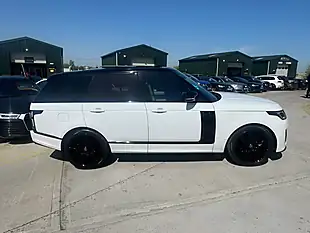 Used 2018 Land Rover Range Rover Vogue White - Interior and Exterior details 9