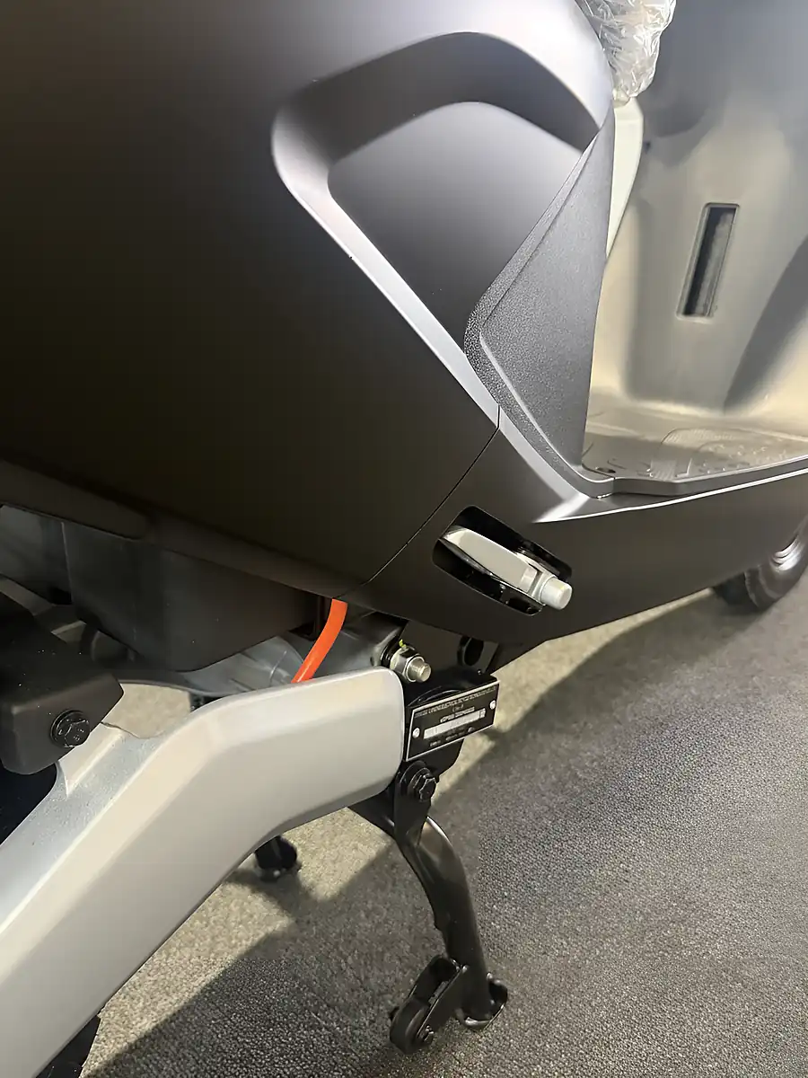 Used 2018 Lexmoto LX04 Black - Interior and Exterior details 14