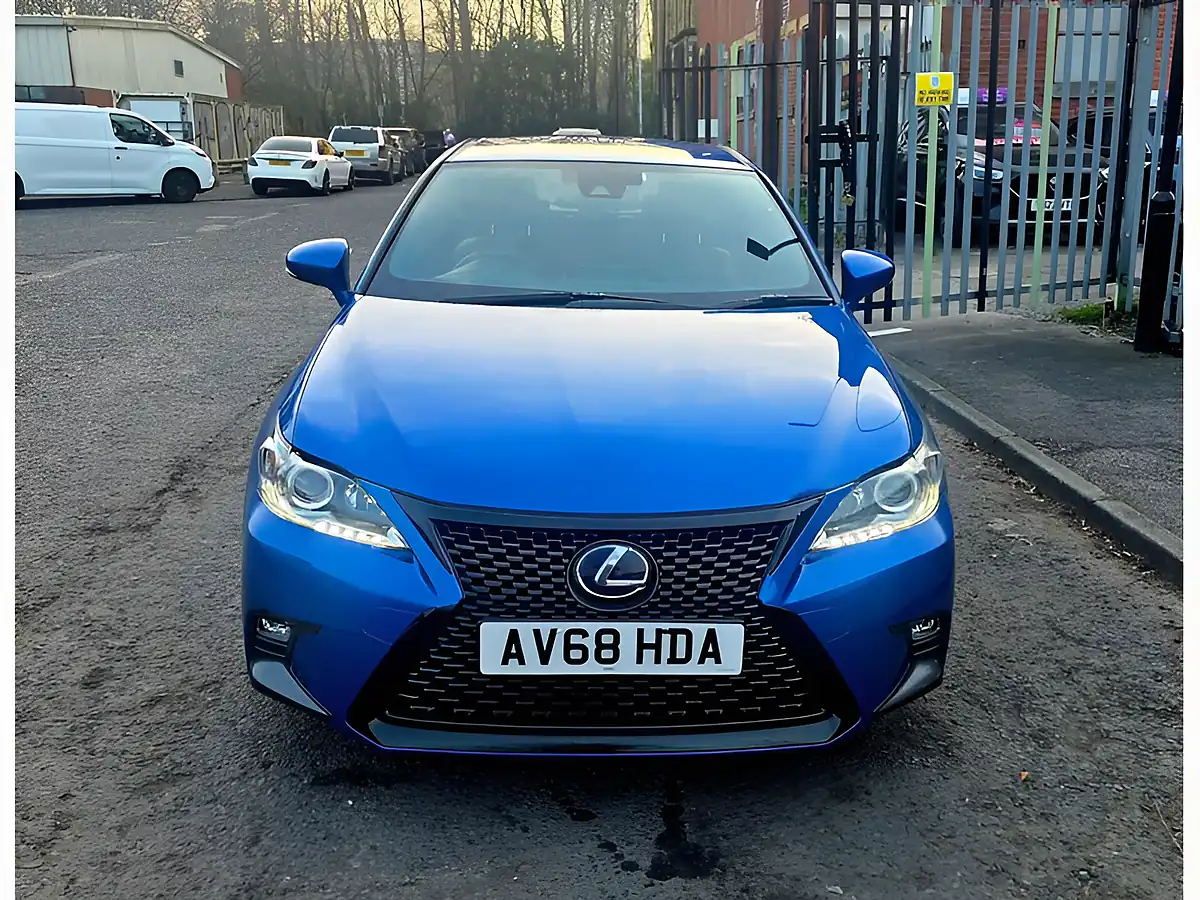 Used 2018 Lexus Ct 200h Blue - Interior and Exterior details 2
