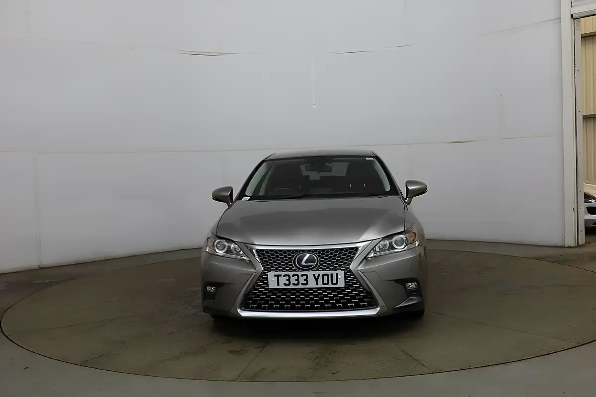Used 2018 Lexus Ct Luxury Silver - Interior and Exterior details 2