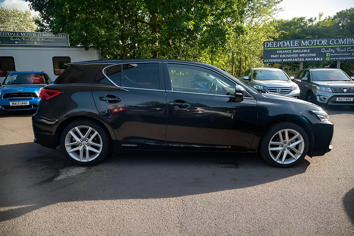 Used 2018 Lexus Ct Premier Graphite Black - Interior and Exterior details 8