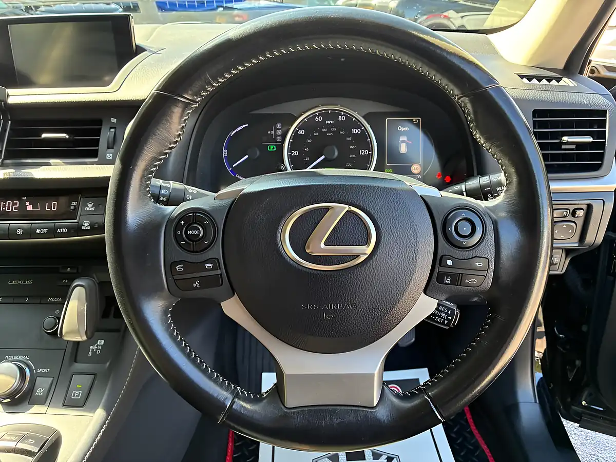 Used 2018 Lexus Ct Se Plus Pack Black - Interior and Exterior details 14