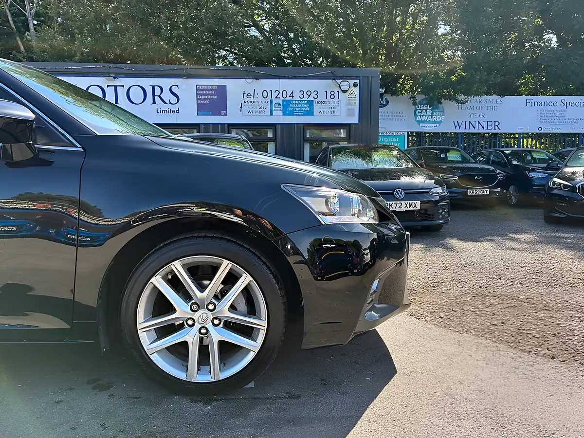 Used 2018 Lexus Ct Se Plus Pack Black - Interior and Exterior details 6