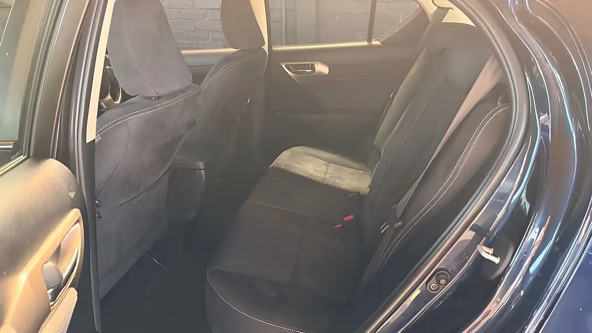 Used 2018 Lexus Ct Se (plus Pack) Blue - Interior and Exterior details 8