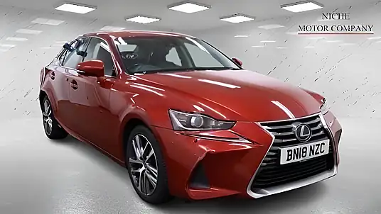 2018 Lexus IS 300h Advance