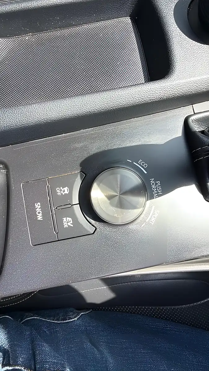 Used 2018 Lexus Is Advance Red - Interior and Exterior details 17