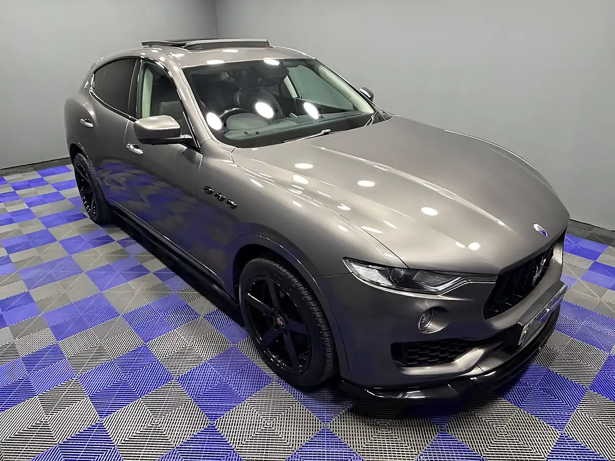 Used 2018 Maserati Levante Grigio Maratea - Interior and Exterior details 12