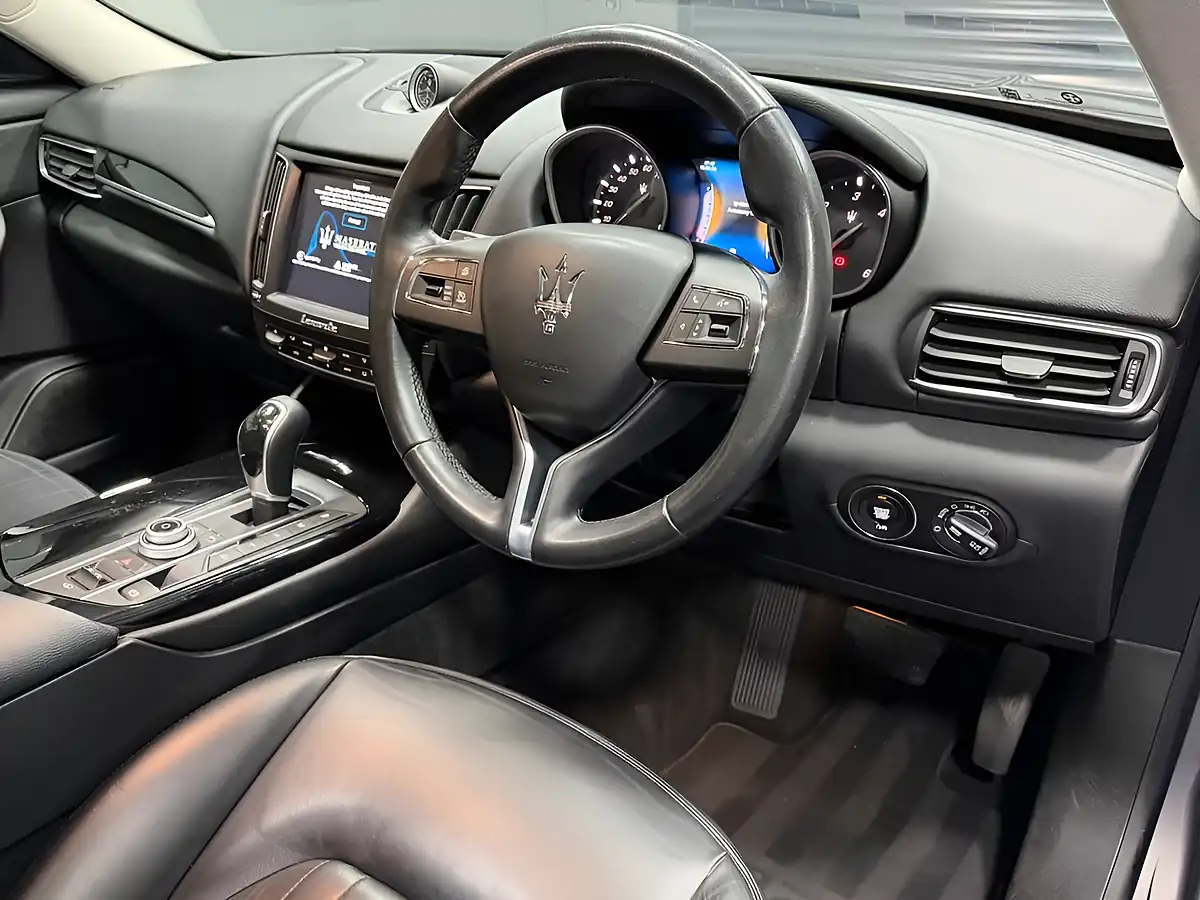 Used 2018 Maserati Levante Grigio Maratea - Interior and Exterior details 17
