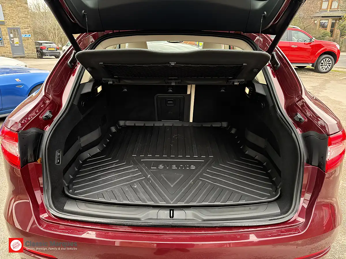 Used 2018 Maserati Levante Red - Interior and Exterior details 13