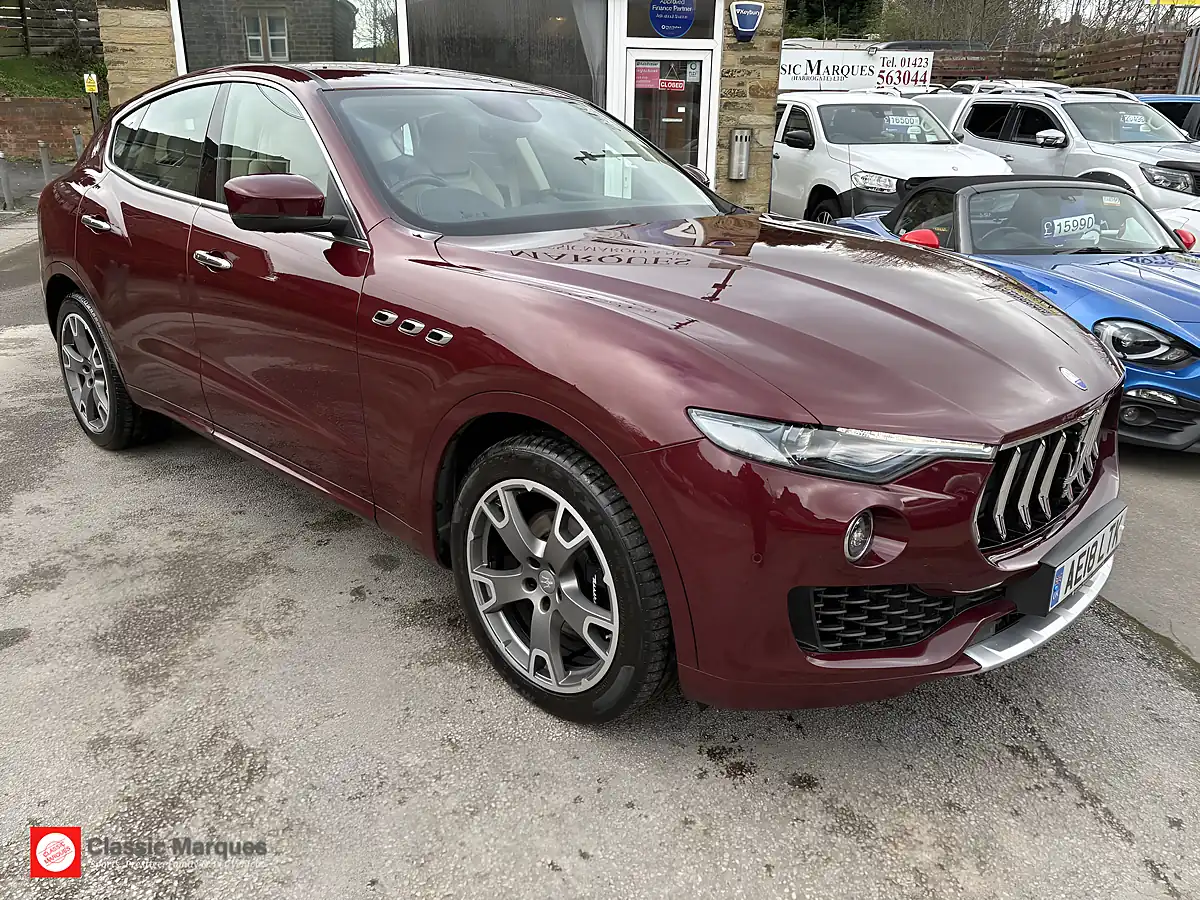 Used 2018 Maserati Levante Red - Interior and Exterior details 6