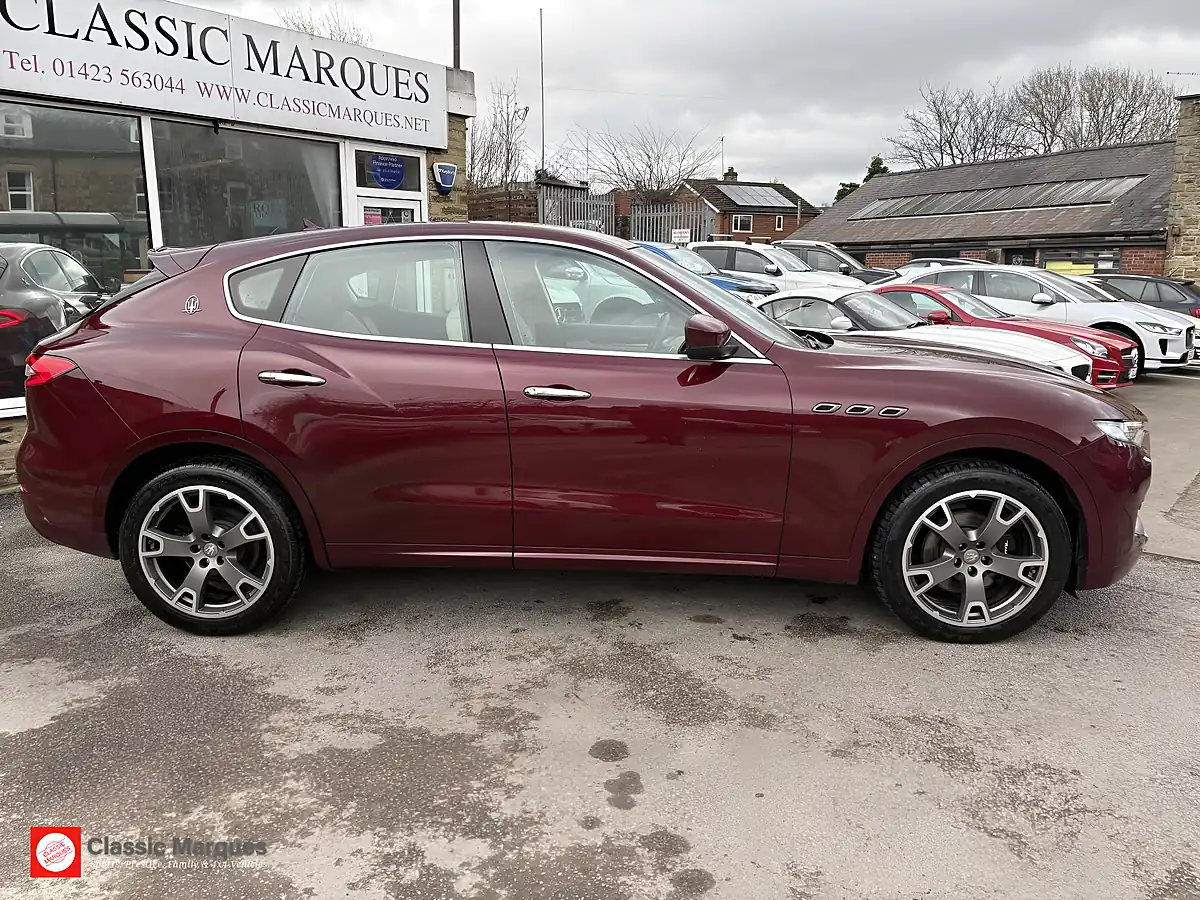 Used 2018 Maserati Levante Red - Interior and Exterior details 7
