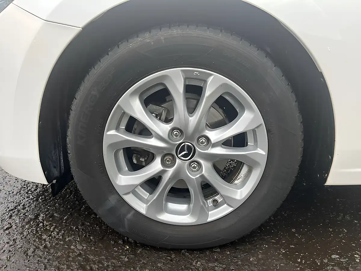 Used 2018 Mazda 2 Se-L Nav Snowflake White - Interior and Exterior details 17
