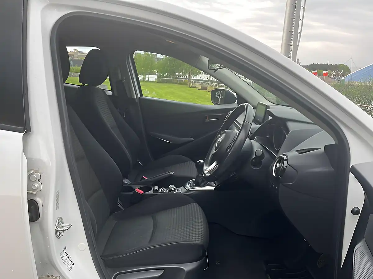 Used 2018 Mazda 2 Se-L Nav Snowflake White - Interior and Exterior details 19