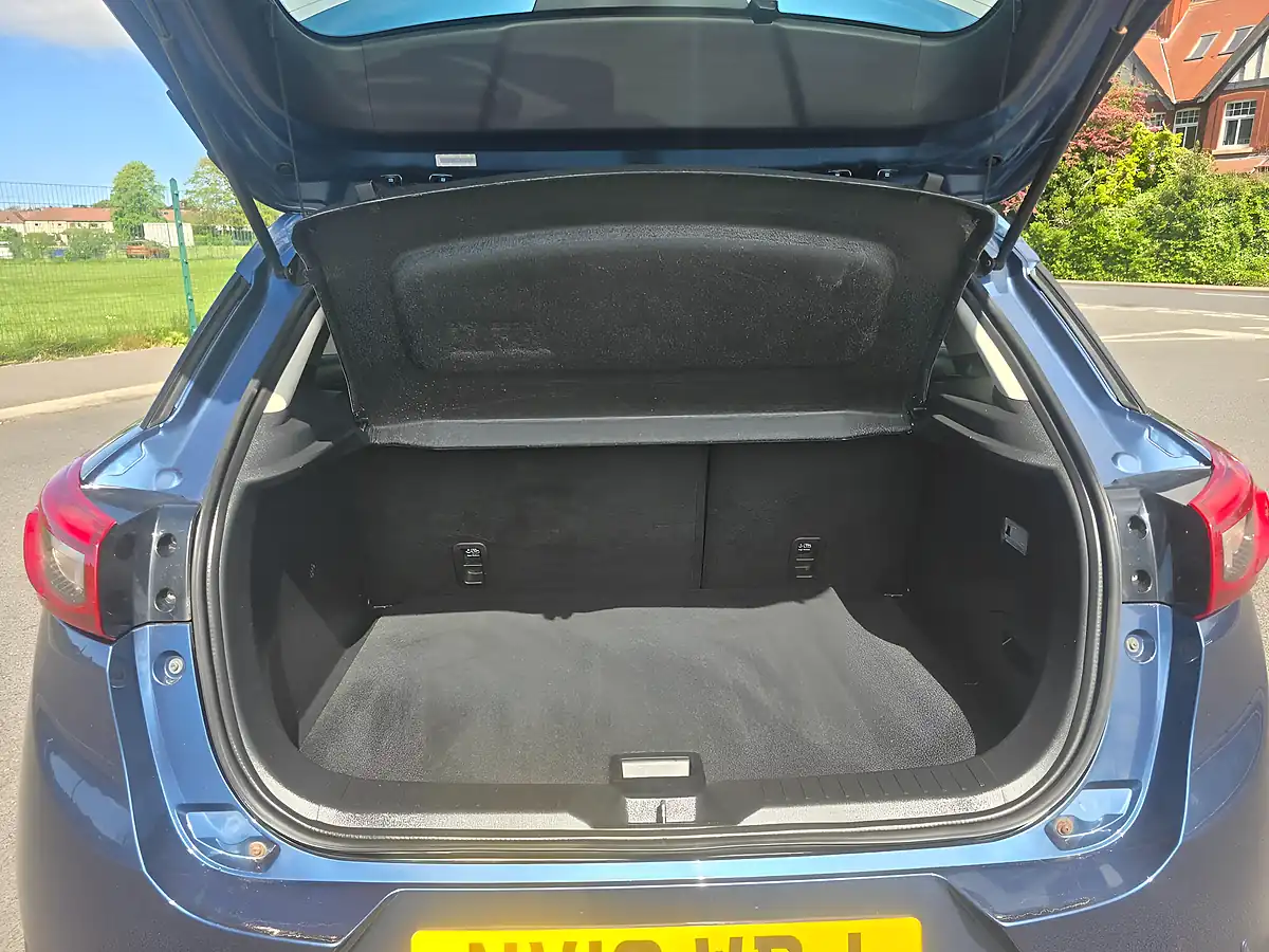 Used 2018 Mazda CX-3 Sport Nav Blue - Interior and Exterior details 8