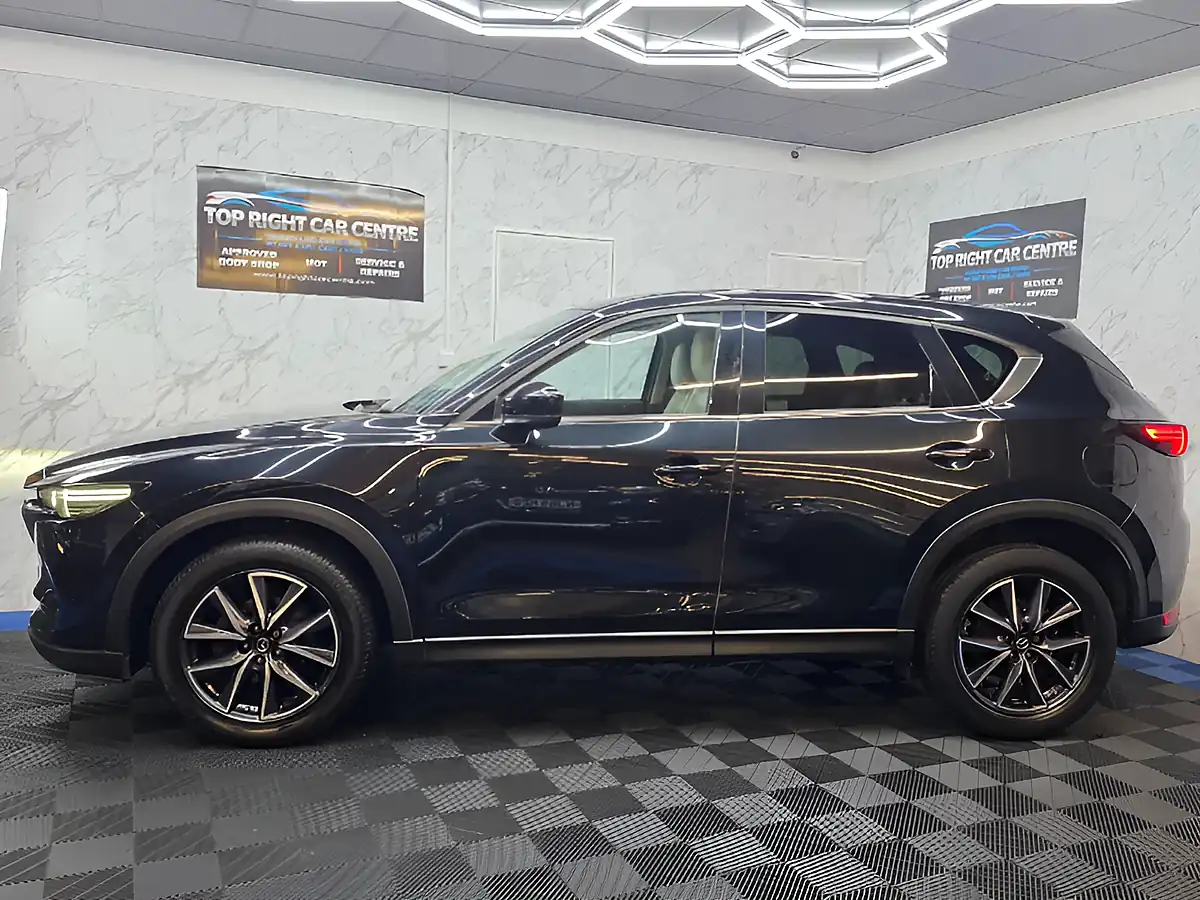 Used 2018 Mazda CX-5 Sport Nav Black - Interior and Exterior details 7