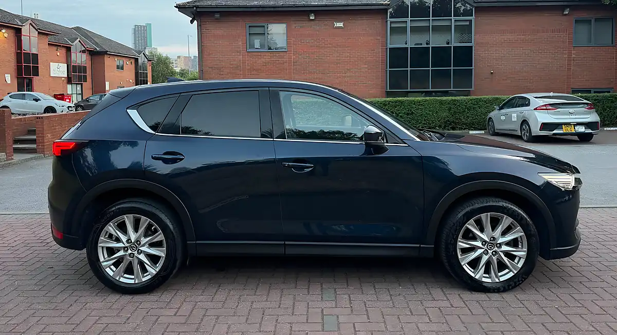 Used 2018 Mazda CX-5 Sport Nav+ Blue - Interior and Exterior details 6