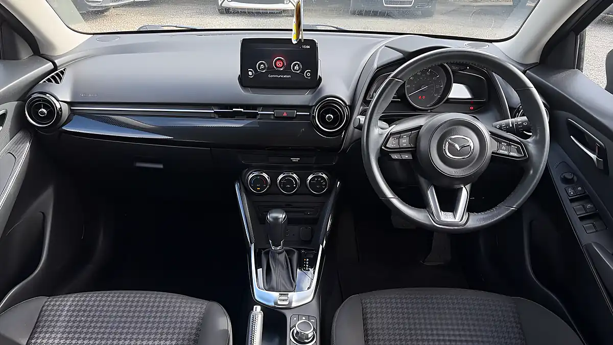 Used 2018 Mazda Mazda2 Se-L Nav+ Grey - Interior and Exterior details 7