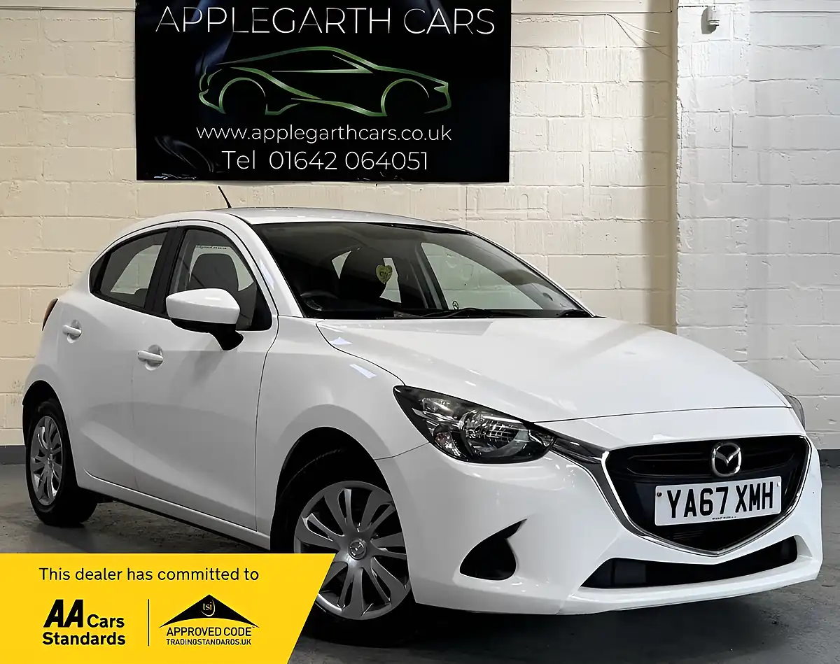 Used 2018 Mazda Mazda2 Se White - Front View