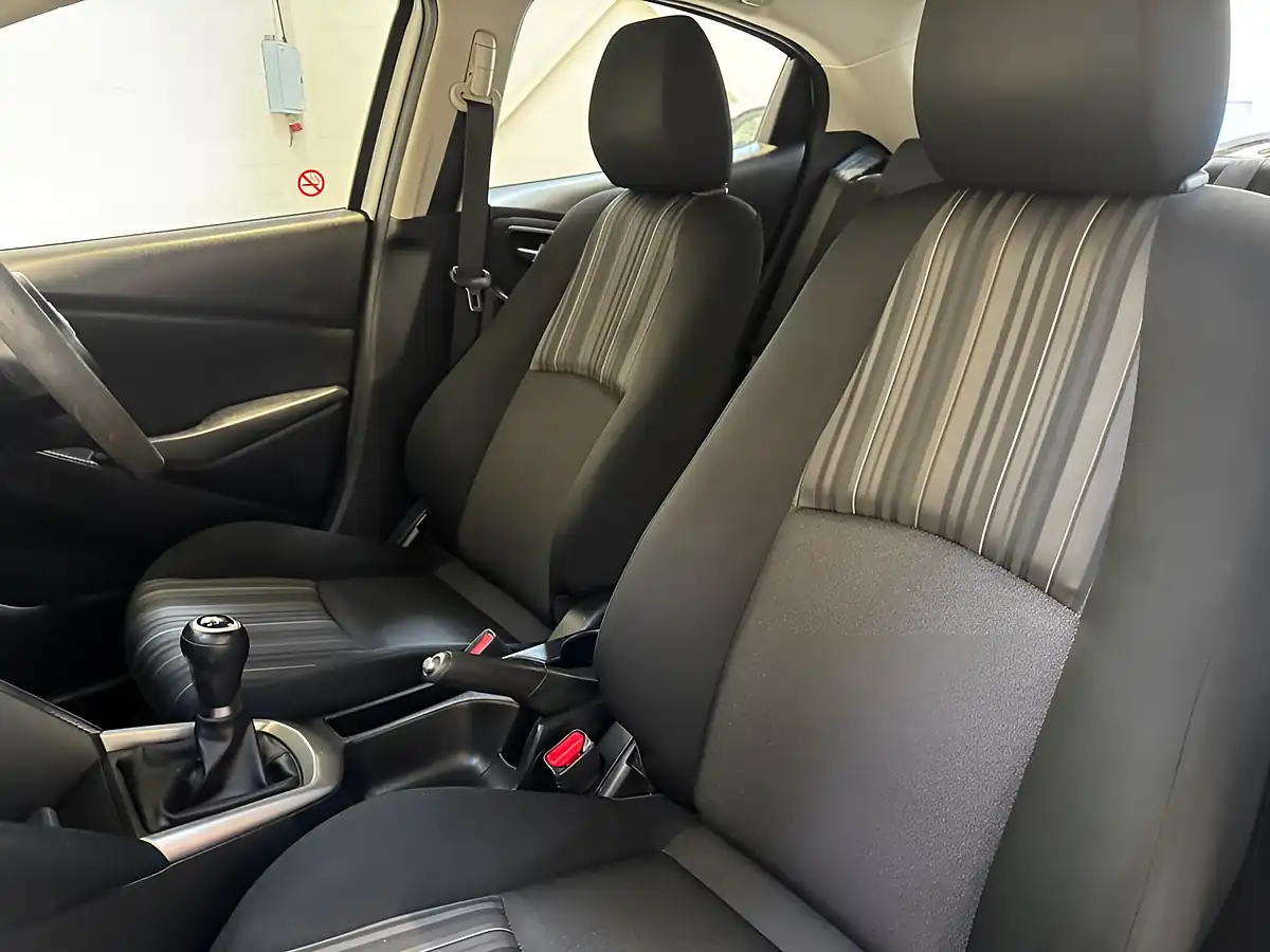 Used 2018 Mazda Mazda2 Se White - Interior and Exterior details 12