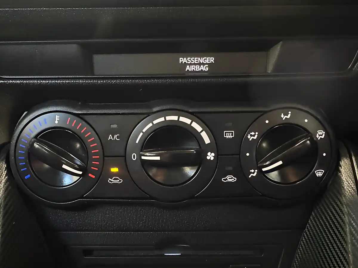 Used 2018 Mazda Mazda2 Se White - Interior and Exterior details 16