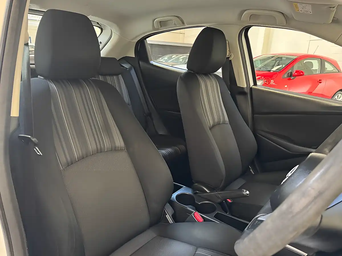 Used 2018 Mazda Mazda2 Se White - Interior and Exterior details 9