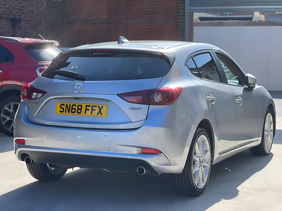 Used 2018 Mazda Mazda3 Sport Nav Silver - Interior and Exterior details 9