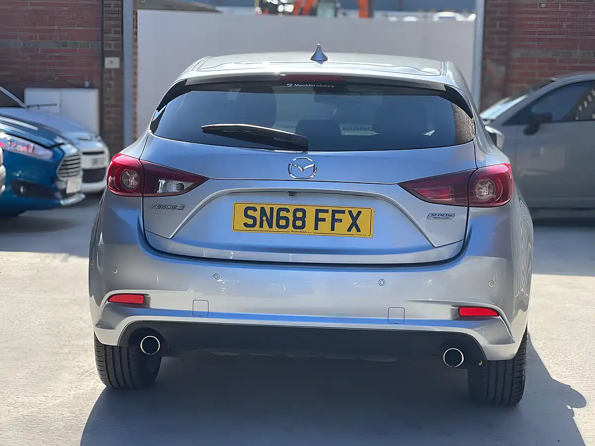 Used 2018 Mazda Mazda3 Sport Nav Silver - Interior and Exterior details 10