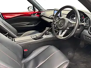 Used 2018 Mazda MX-5 Rf Sport Nav+ Red - Interior and Exterior details 8