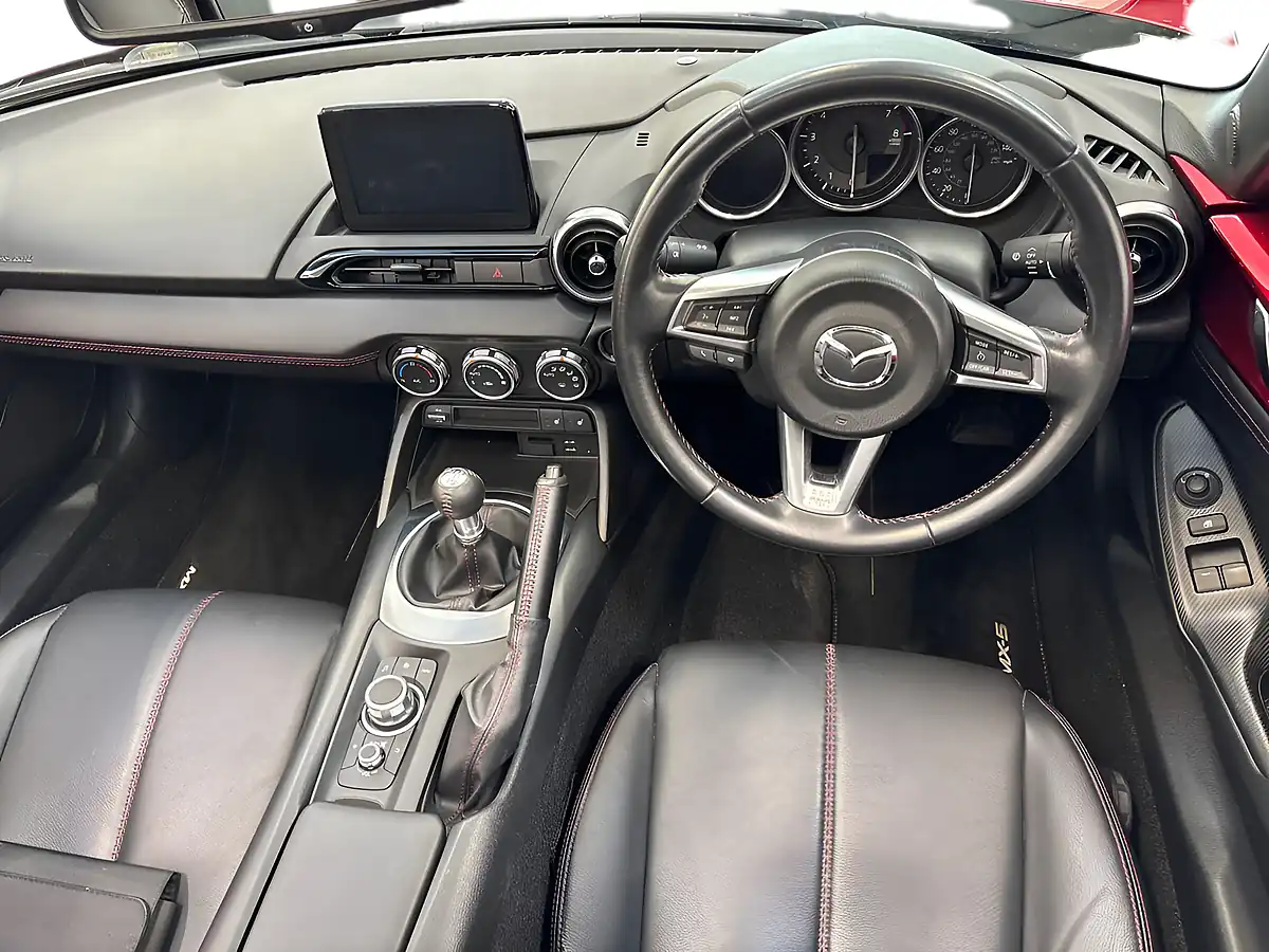 Used 2018 Mazda MX-5 Rf Sport Nav+ Red - Interior and Exterior details 9