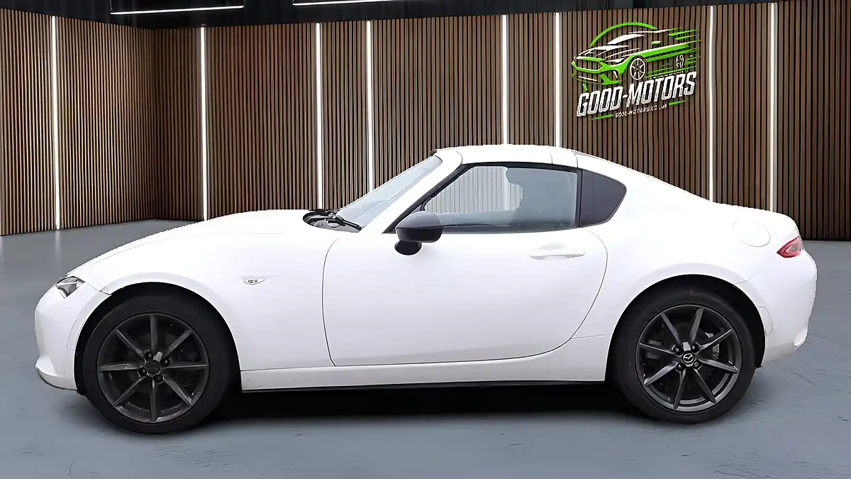 Used 2018 Mazda Mx 5 Se-L Nav White - Interior and Exterior details 13
